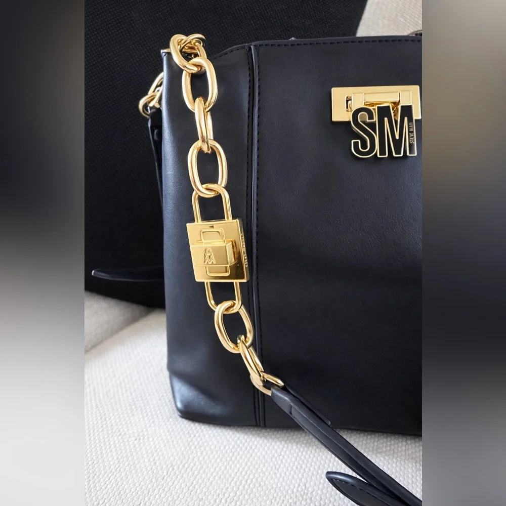 Steve Madden Barrie Black Shoulder Bag SM Logo Gold Hardware Satchel Crossbody - Picture 4 of 4